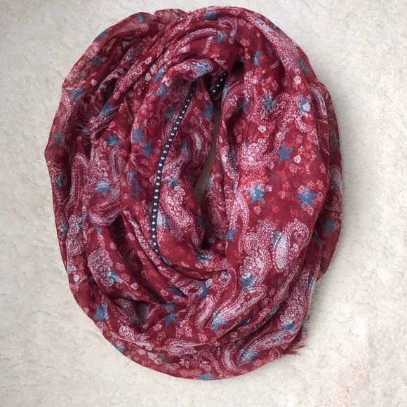Infinity Scarf - Picture 1 of 2